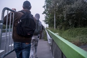 Pour se rendre sur le lieu de blocage, nous marchons près de 10 minutes.