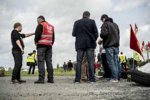 blocage devant le dépôt pétrolier de Douchy-les-Mines