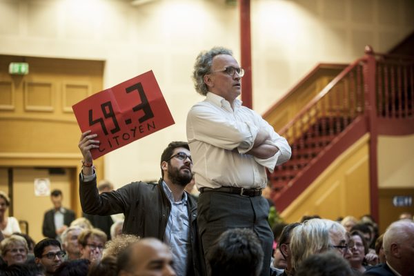 LILLE, FRANCE - JULY 4: Hé Oh la gauche! Meeting au gymnase à Lille